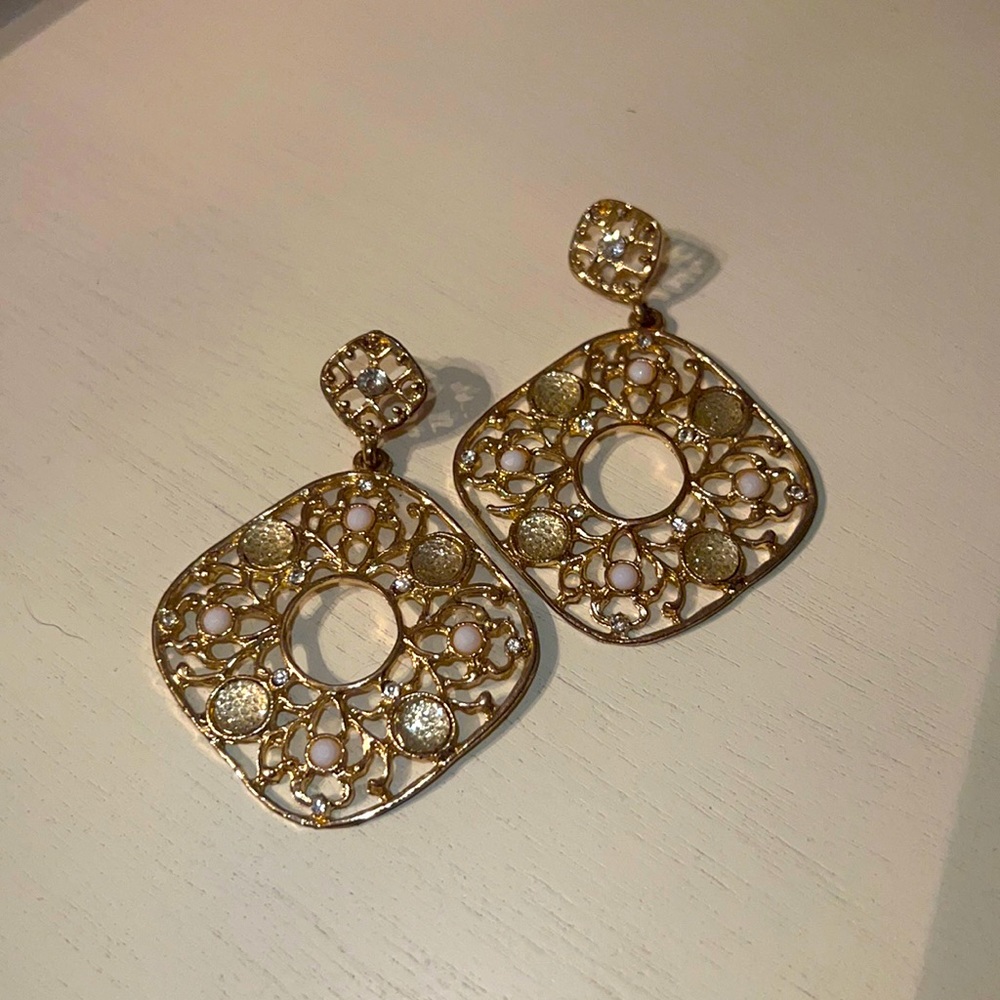 Chunky gold earrings